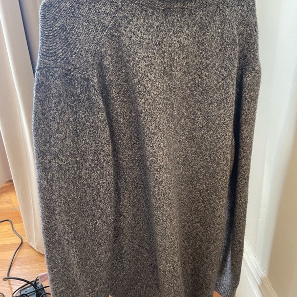 Banana republic cardigan - Picture 2 of 2